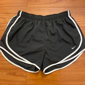 Nike Women’s Running Shorts, Charcoal Gray, Size Large